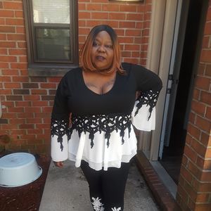 Meet your Posher, Connie